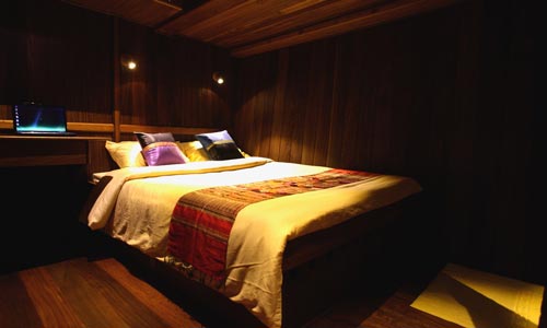 Double-Bed-Cabin